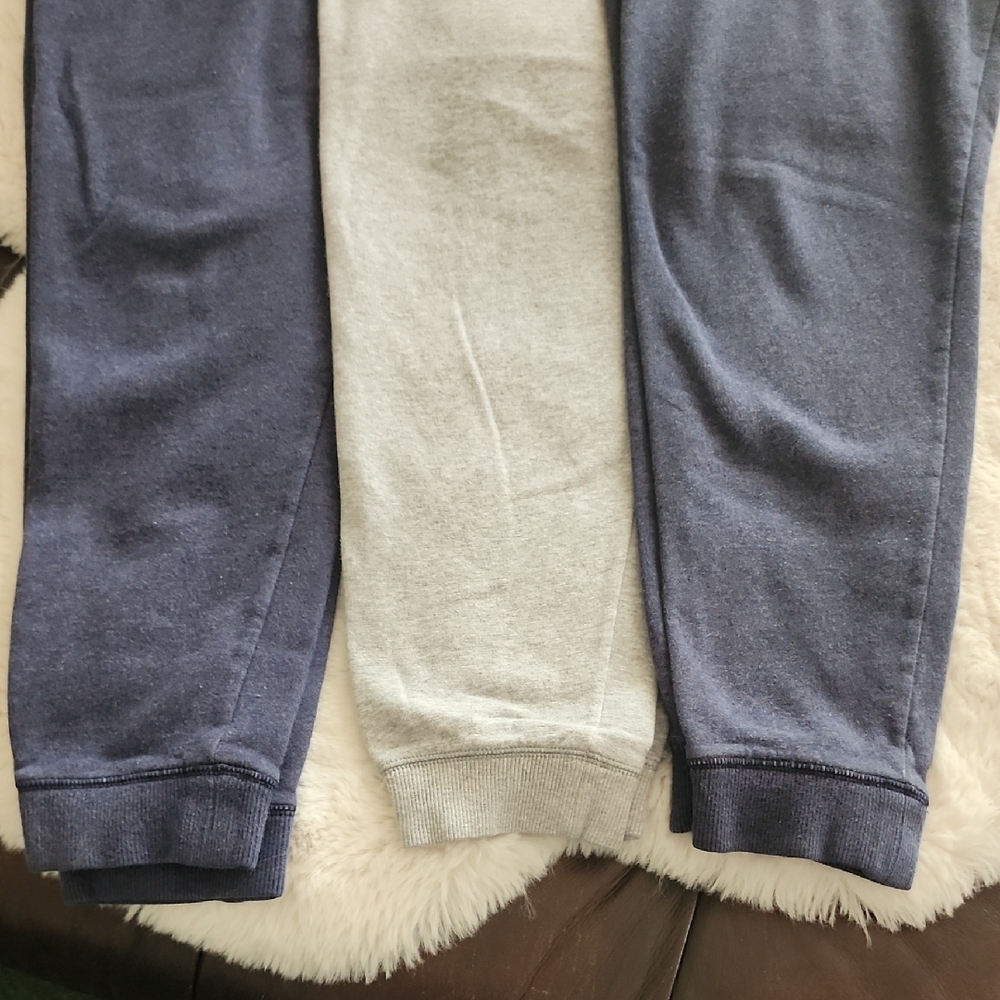 Under Armour Men's Navy and Gray Joggers - Picture 5 of 5
